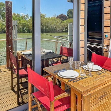 Bord Du Canal Du Rhone A Sete Sur "Cesar" فاوفيرت المظهر الخارجي الصورة